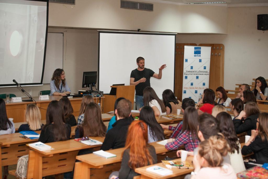 PR DAYS 2016: „КАКО ИНТЕРНЕТ КОМПАНИЈЕ КОНТРОЛИШУ ВАШЕ ГУБЉЕЊЕ ВРЕМЕНА?“