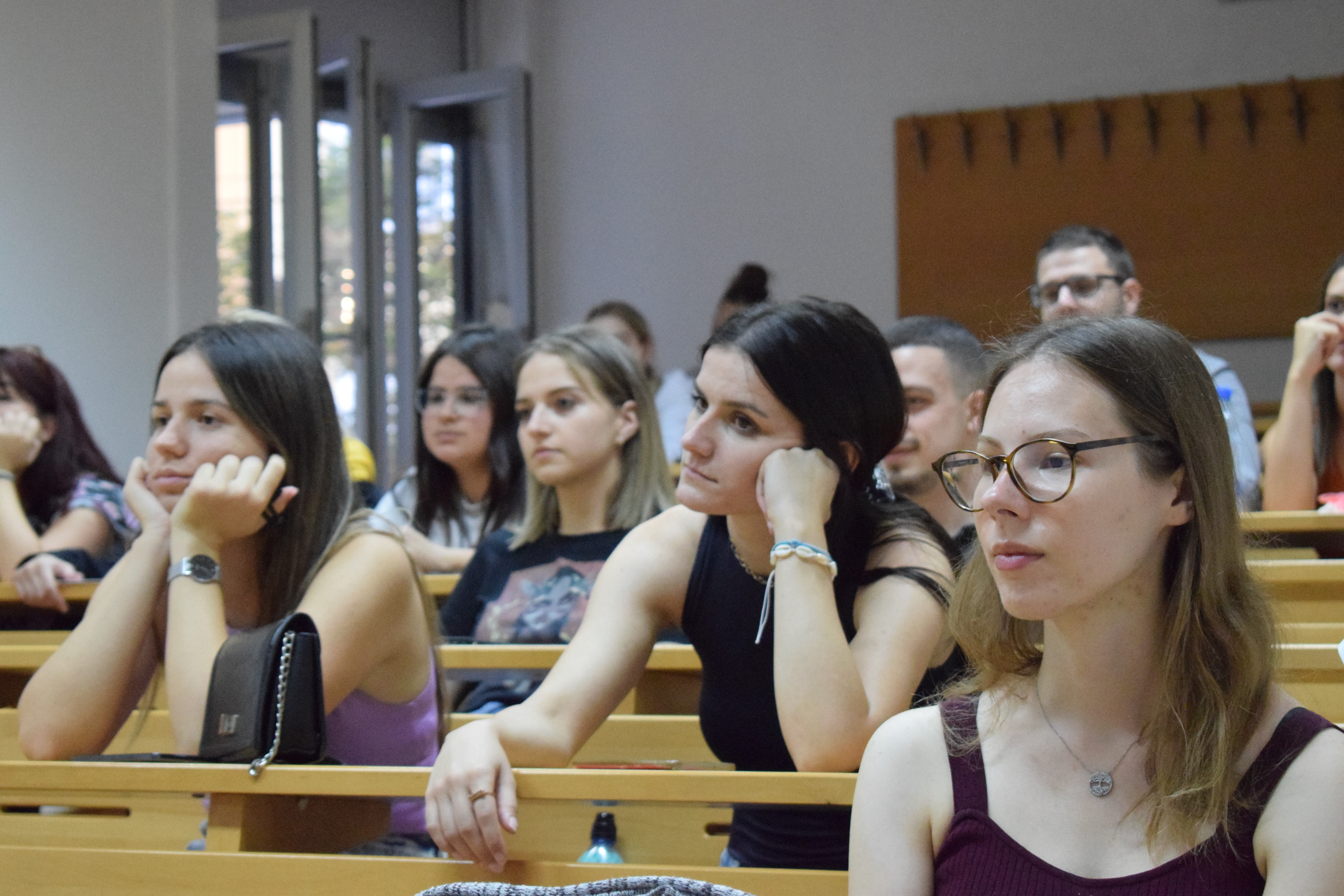 Одржана трибина „Конструктивистичка психотерапија и социјални рад“