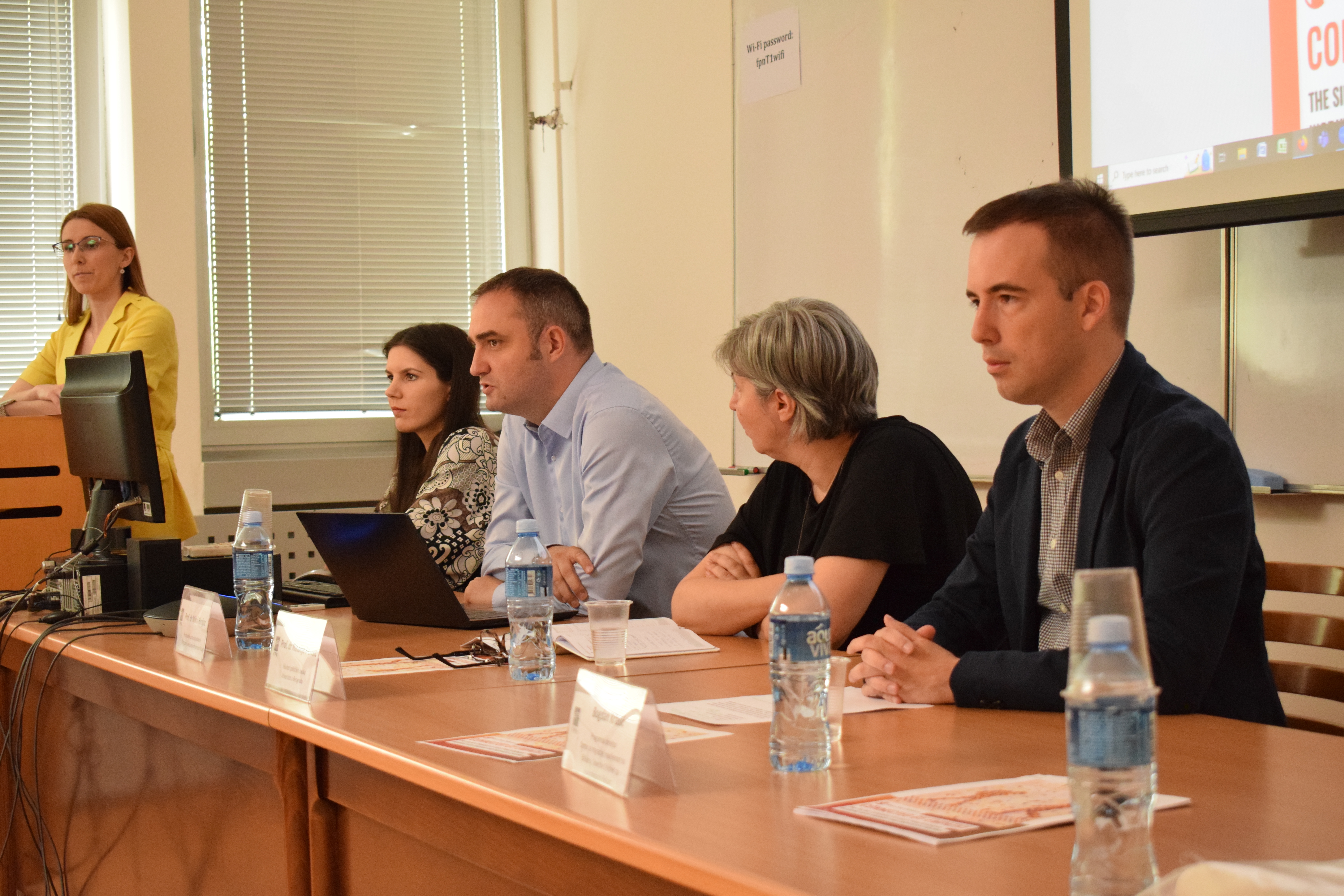 Представљен извештај и одржан панел ,,Како унапредити превенцију викаријске трауме међу практичарима који раде са децом избеглицама и мигрантима”