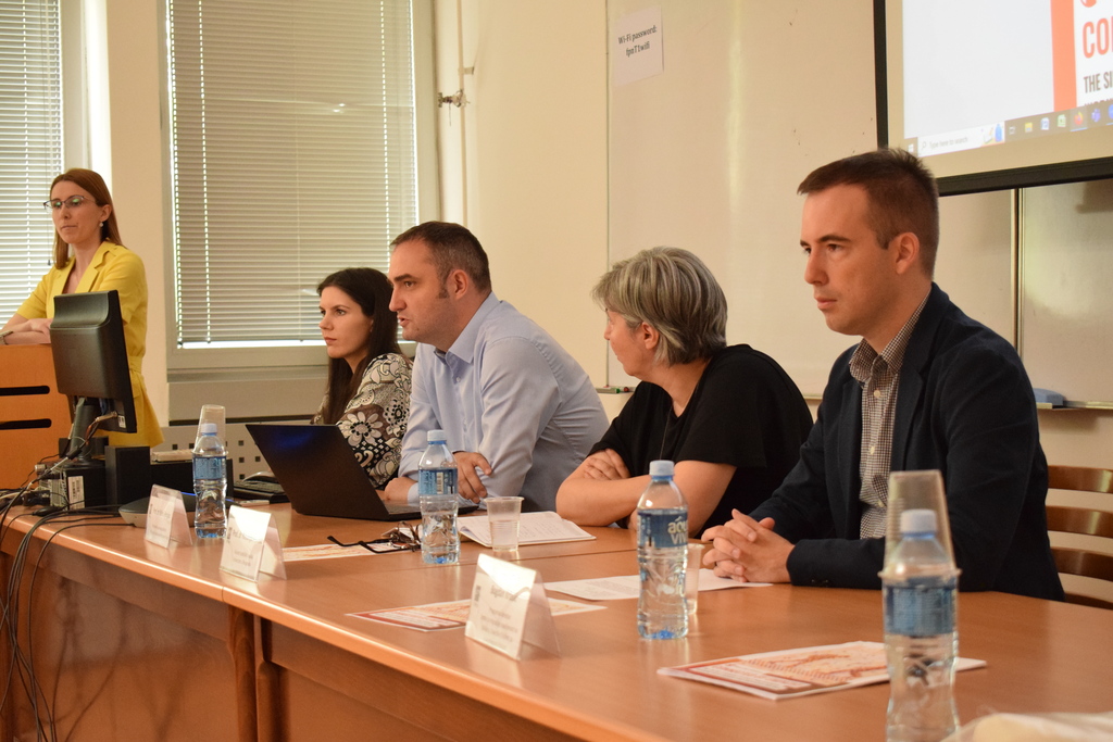 Представљен извештај и одржан панел ,,Како унапредити превенцију викаријске трауме међу практичарима који раде са децом избеглицама и мигрантима”