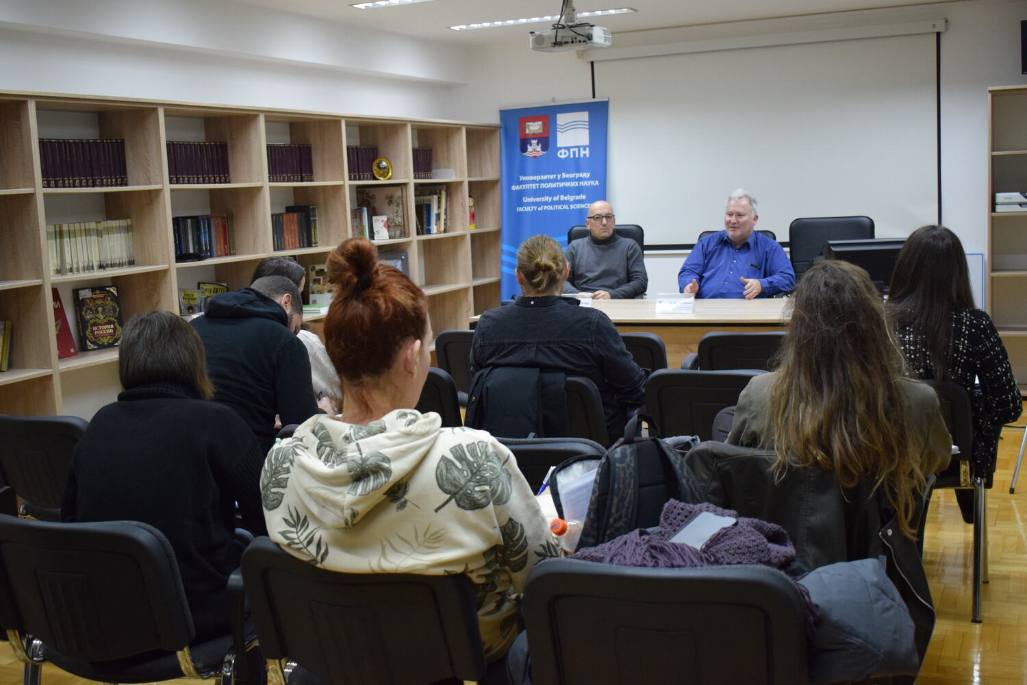Одржано предавање на тему ,,Медији и масовна политичка персуазија: како је успостављена доминантна слика света?”