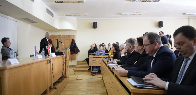 Предавање „Будућност ЕУ: Поглед из Србије и Словачке“