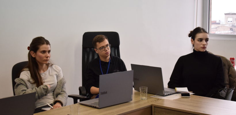 Почела радионица ,,Коришћење вештачке интелигенције у редакцијама“