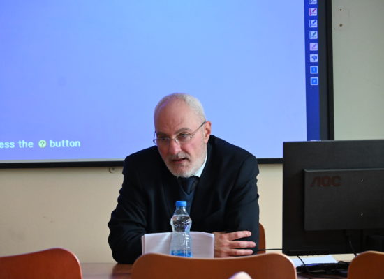 Одржано предавање ,,Теоретизација стања Европске уније” проф. Димитриса Хрисохоуа