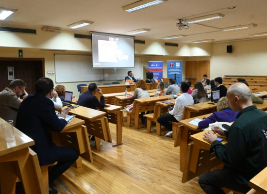 Одржано предавање ,,Културни корени демократског назадовања“ у оквиру 19. Сабора политиколога