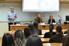 Одржана трибина „Од трауме до јавности: психологија опоравка и етика извештавања о насиљу“