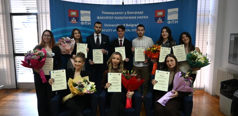 Додељене повеље „Студент генерације” студентима уписаним школске 2020/2021. и 2021/2022. године